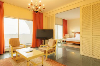 Hotel Akwa Palace