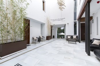 Elvira Suites Apartamentos