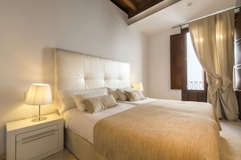 Elvira Suites Apartamentos