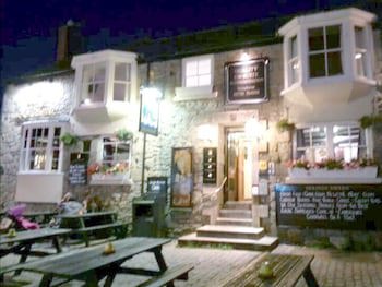Dolphin Tavern
