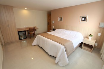 Elegance Praia Hotel