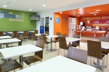 One La Paz Hotel