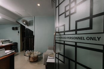 Dynasty Tourist Inn