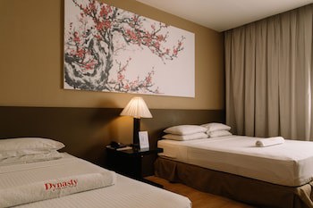 Dynasty Tourist Inn