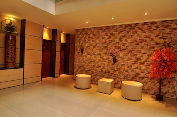 Dynasty Tourist Inn