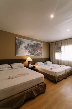 Dynasty Tourist Inn