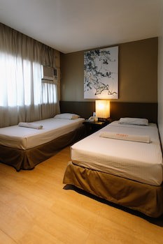 Dynasty Tourist Inn
