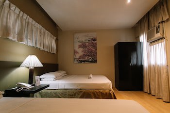 Dynasty Tourist Inn