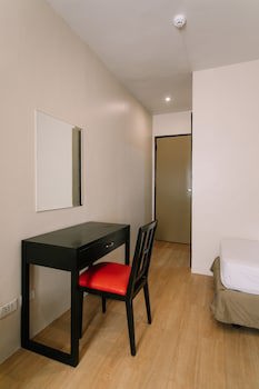 Dynasty Tourist Inn