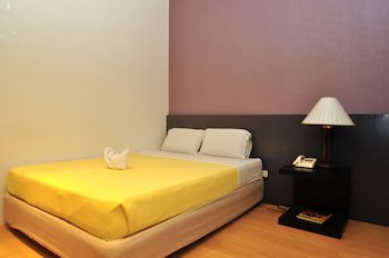 Dynasty Tourist Inn