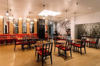 Dynasty Tourist Inn