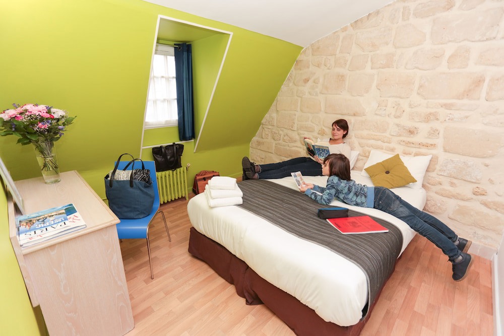 Le Montclair Montmartre by River - Hostel