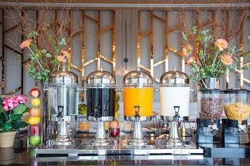 Chor Cher - The Luxury Green Hotel
