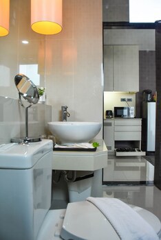 Chor Cher - The Luxury Green Hotel