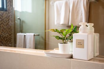 Chor Cher - The Luxury Green Hotel