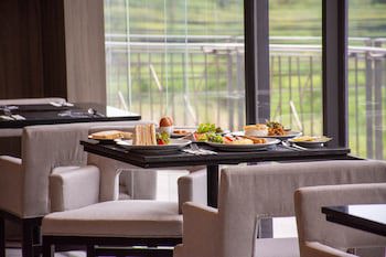 Chor Cher - The Luxury Green Hotel