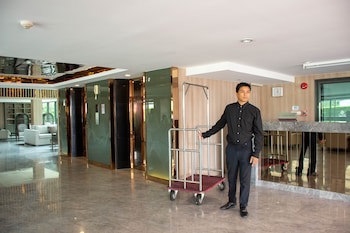 Chor Cher - The Luxury Green Hotel