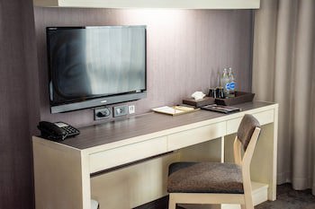 Chor Cher - The Luxury Green Hotel