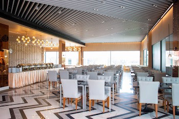 Chor Cher - The Luxury Green Hotel