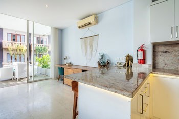 Aq-Va Hotel & Villas Seminyak