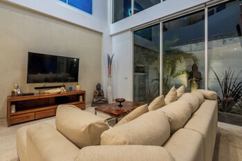 Aq-Va Hotel & Villas Seminyak
