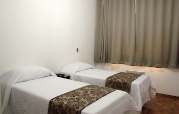 Turrance White Hotel