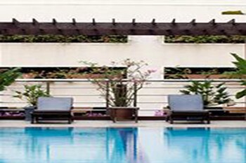 Dynasty Grande Hotel