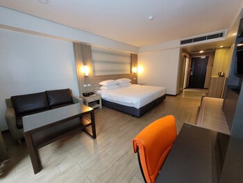 Dynasty Grande Hotel