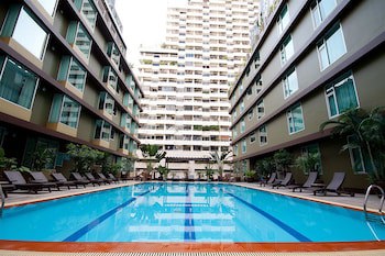 Dynasty Grande Hotel