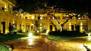 Areindmar Hotel