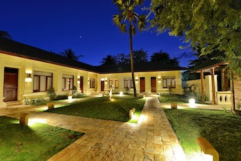 Areindmar Hotel