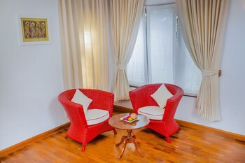 Areindmar Hotel
