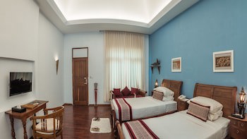 Areindmar Hotel