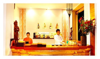 Areindmar Hotel