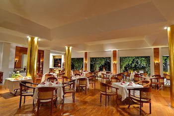 Areindmar Hotel