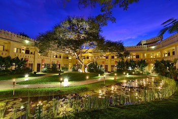 Areindmar Hotel