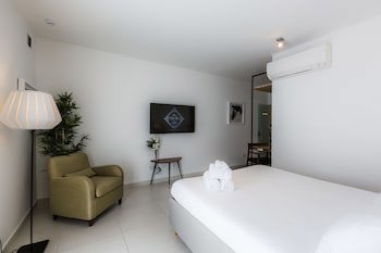 Two Pillows Boutique Hostel