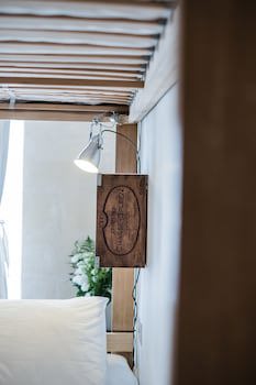 Two Pillows Boutique Hostel