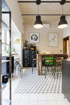 Two Pillows Boutique Hostel