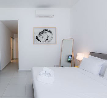 Two Pillows Boutique Hostel