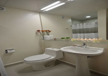 Hotel Mision Express Monterrey Aeropuerto La Fe