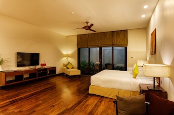 The Fortress Resort & Spa