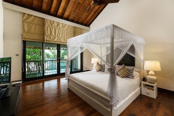 The Fortress Resort & Spa
