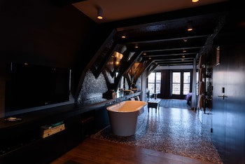 Canal House
