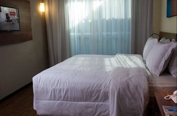 Bh Raja Hotel