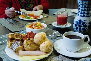 Bh Raja Hotel