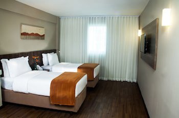 Bh Raja Hotel