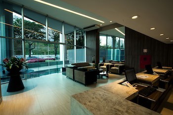 Bh Raja Hotel