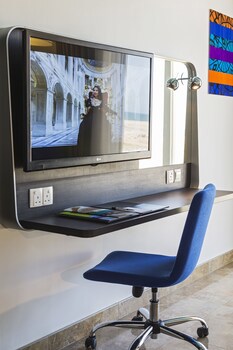 Park Inn By Radisson Hotel & Residence Duqm
