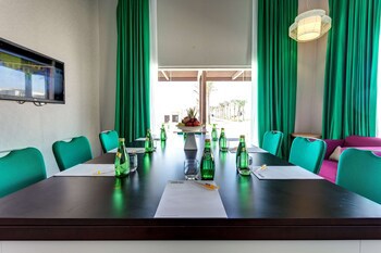 Park Inn By Radisson Hotel & Residence Duqm